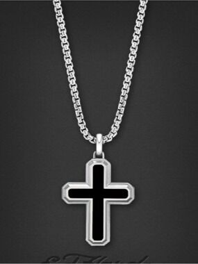 ED HARDY MEN’S 26” CROSS PENDANT NECKLACE